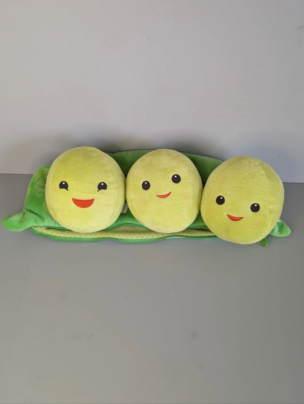 Disney Toy Story 3 Peas in A Pod Plush Toy, 18" Diensy Pixar Zippered Pouch - Picture 9 of 15